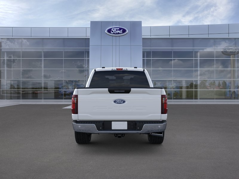 New 2026 Oxford White Ford XLT image 5