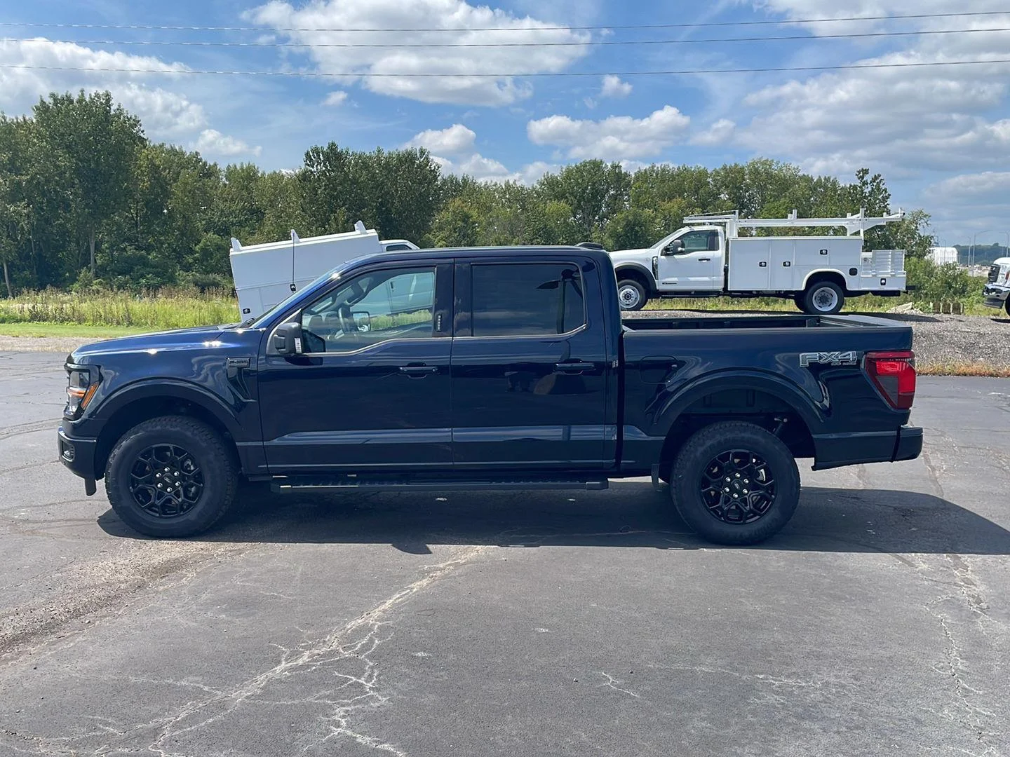 New 2026 Antimatter Blue Metallic Ford XLT image 2