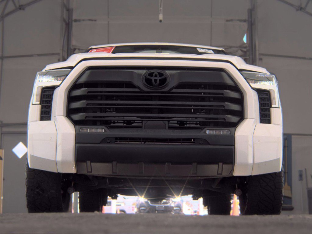 Used 2024 White Toyota SR5 image 6