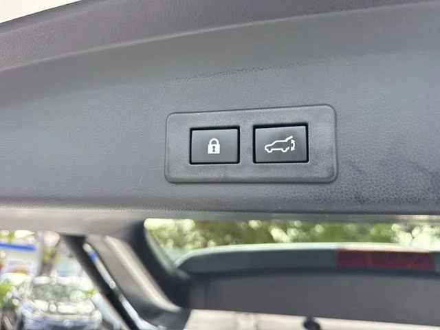 Used 2023 White Subaru Limited image 25
