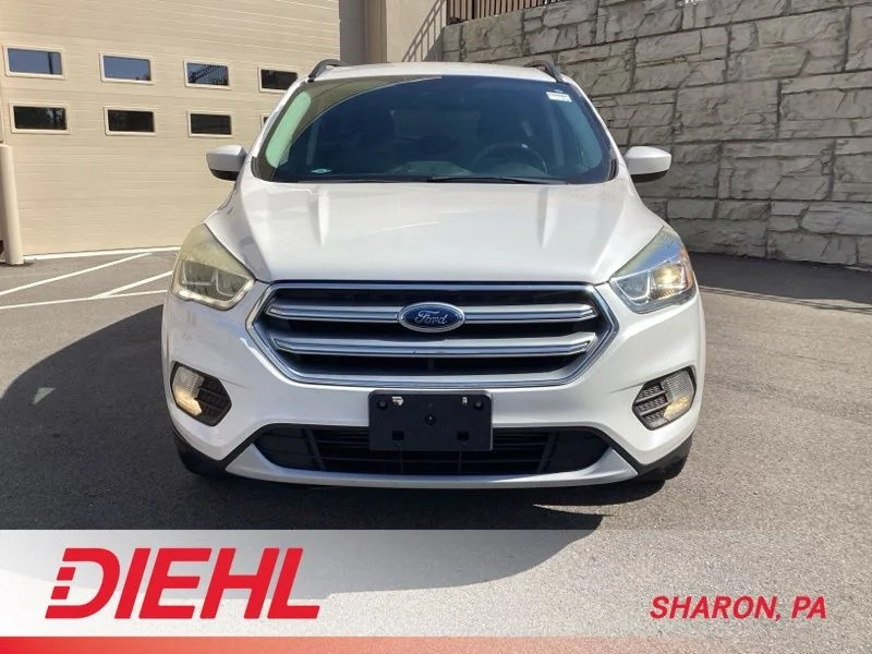 Used 2017 White Ford SE image 2