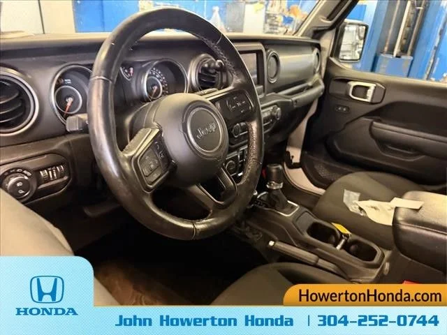 Used 2022 White Jeep Willys image 5