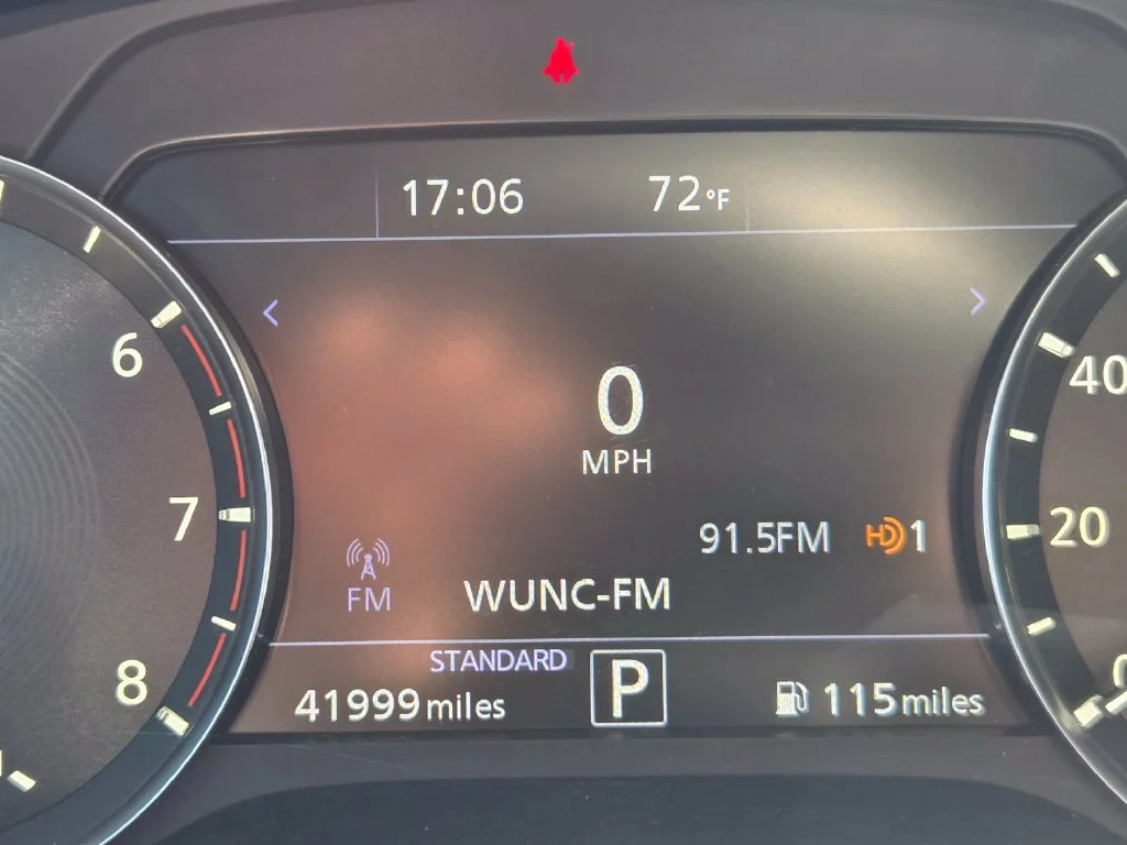 Used 2023 Black INFINITI LUXE image 25