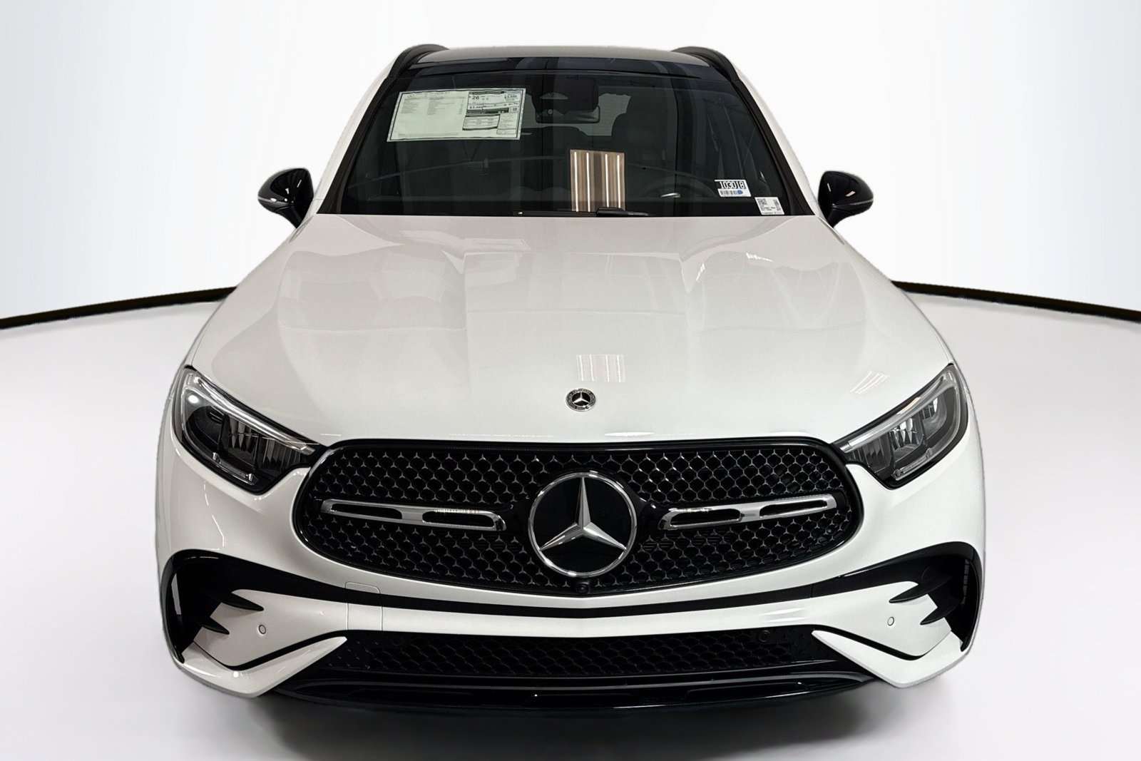 New 2026 Polar White Mercedes-Benz GLC 300 image 2