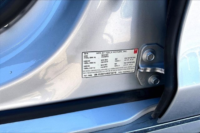 Used 2016 Silver Tesla  image 32