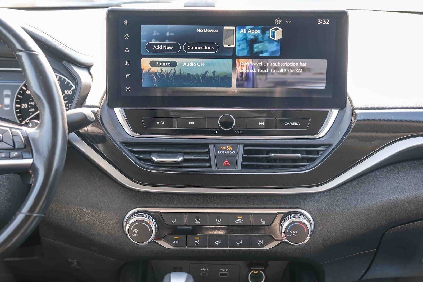 Used 2023 Pearl White Tricoat Nissan 2.5 SR image 14