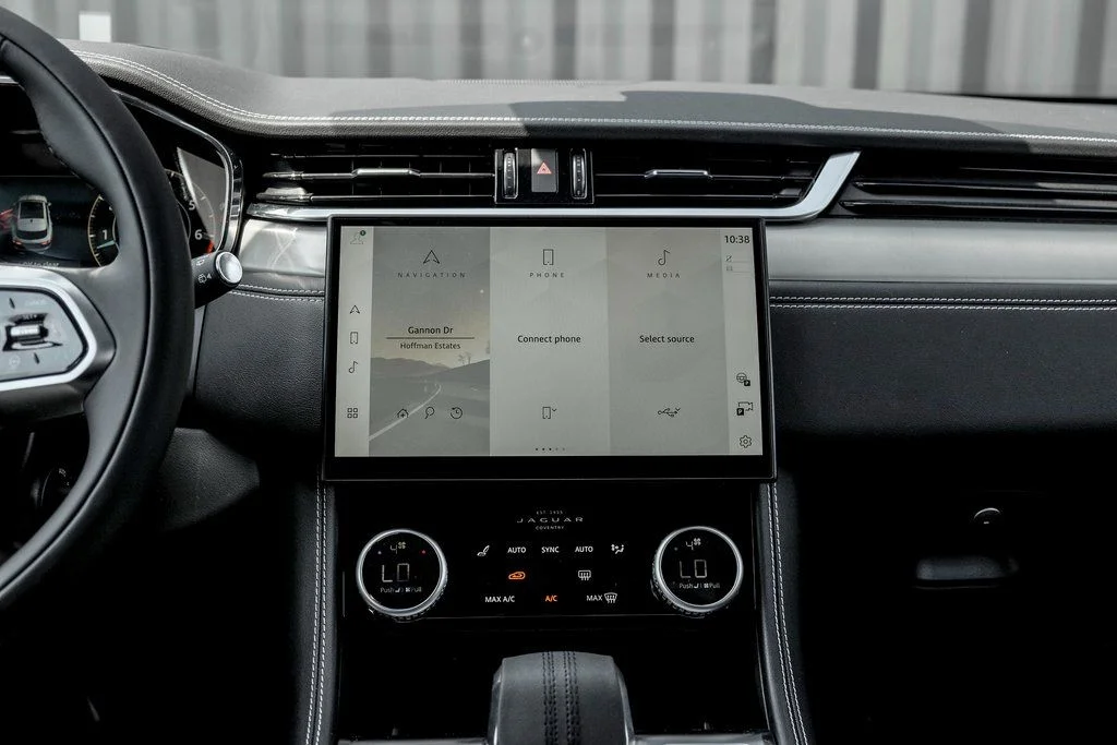 2026 Jaguar F-Pace R-Dynamic S - Photo 18