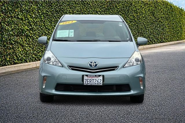 Used 2014 Beige Toyota Three image 9