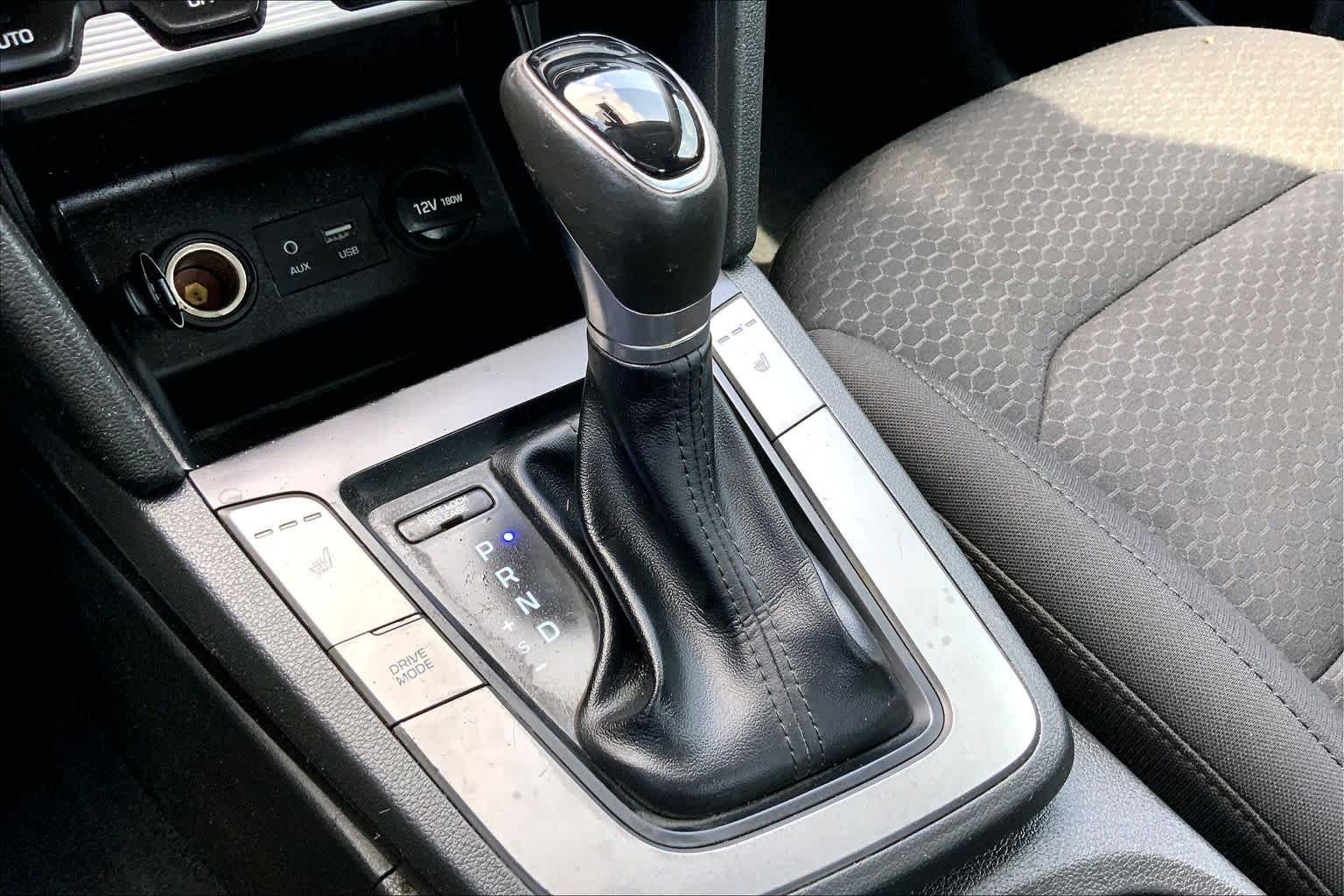 Used 2020 Machine Gray Hyundai Value Edition image 35