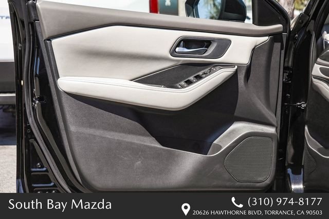2025 Nissan Rogue SV - Photo 24