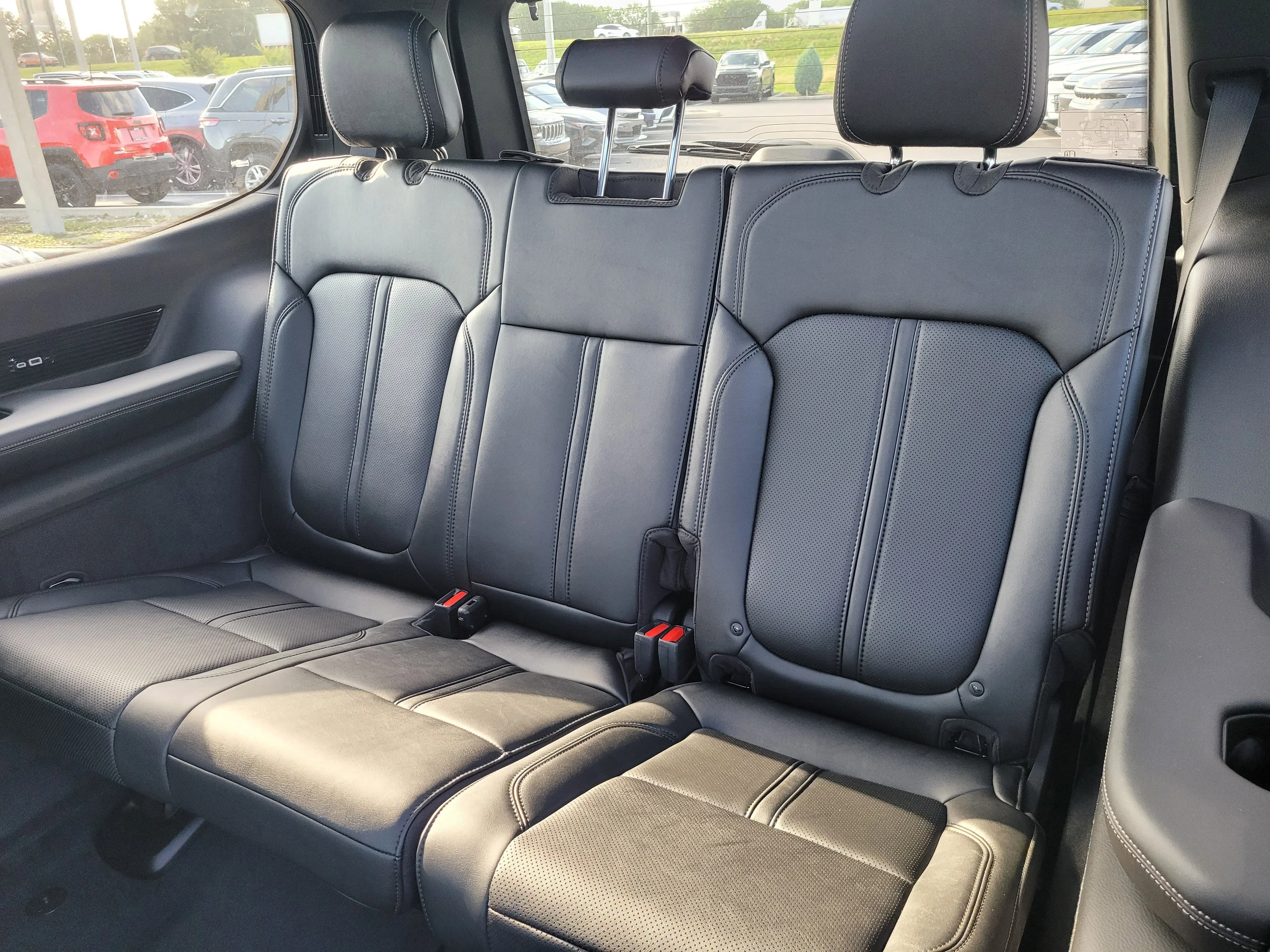 New 2026 High Gloss Black Jeep Summit Obsidian image 12