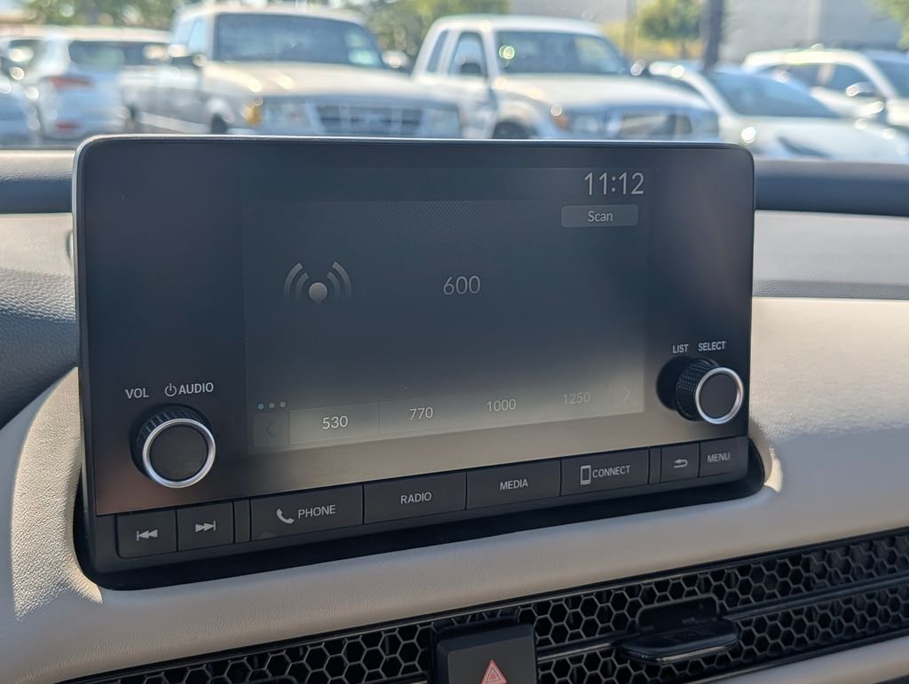 Used 2024  Honda LX image 20