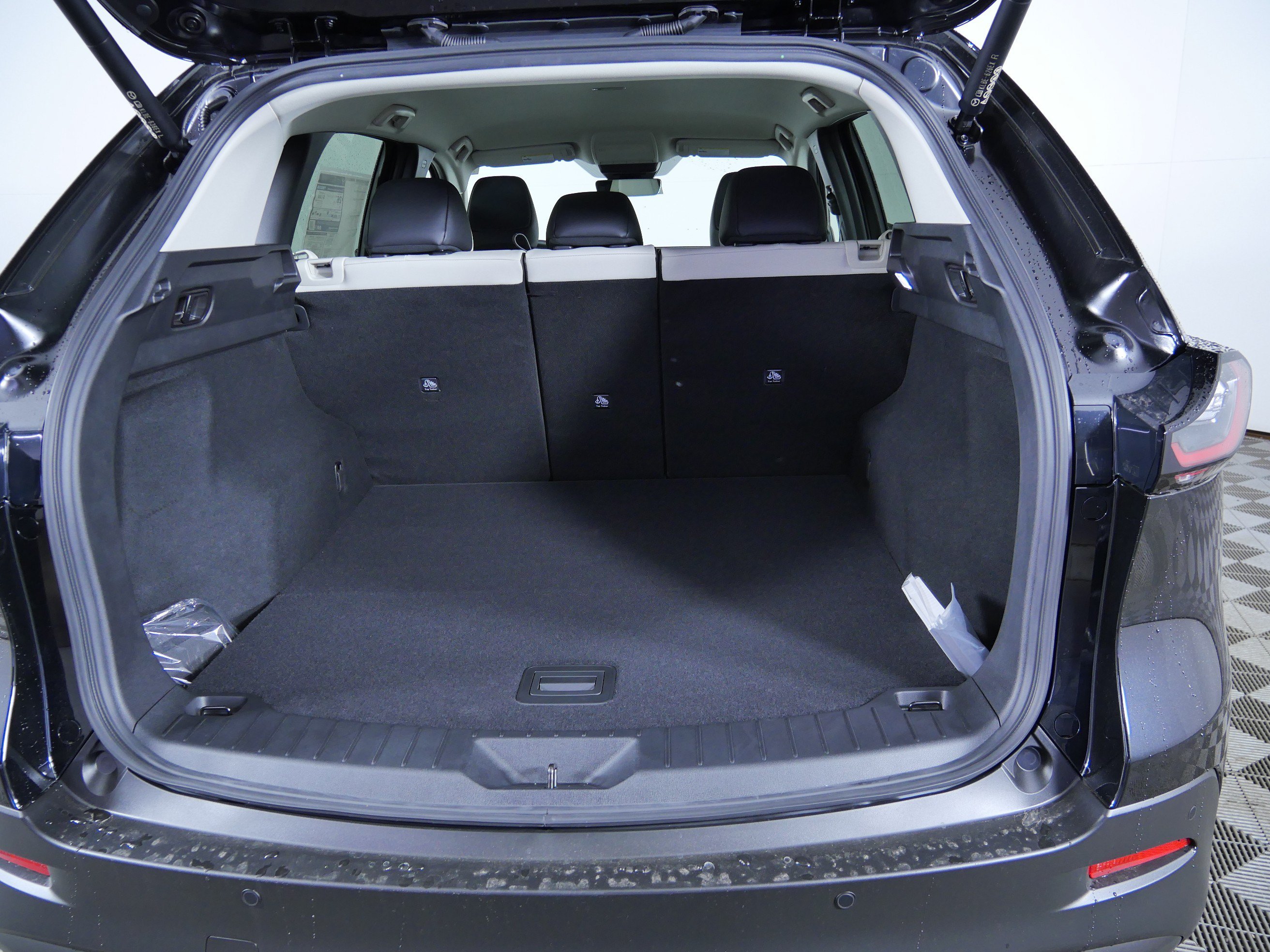 New 2026 Jet Black Mica Mazda 2.5 S Preferred AWD image 18