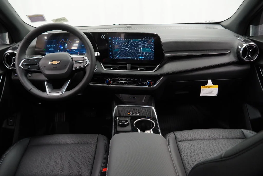 New 2027 Sterling Gray Metallic Chevrolet LT image 8