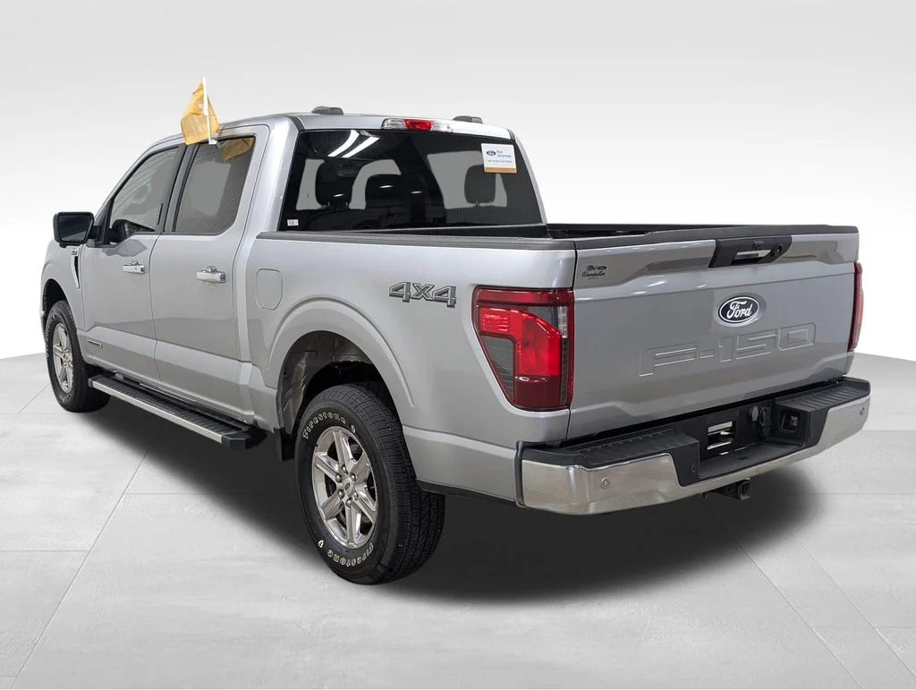 Certified Used 2024 Iconic Silver Metallic Ford XLT image 27