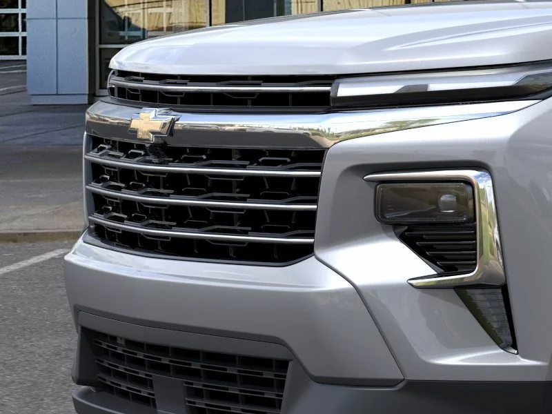 New 2027 Sterling Gray Metallic Chevrolet FWD LT image 14