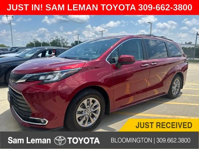 2022 Toyota Sienna XLE for sale at Sam Leman Toyota of Bloomington