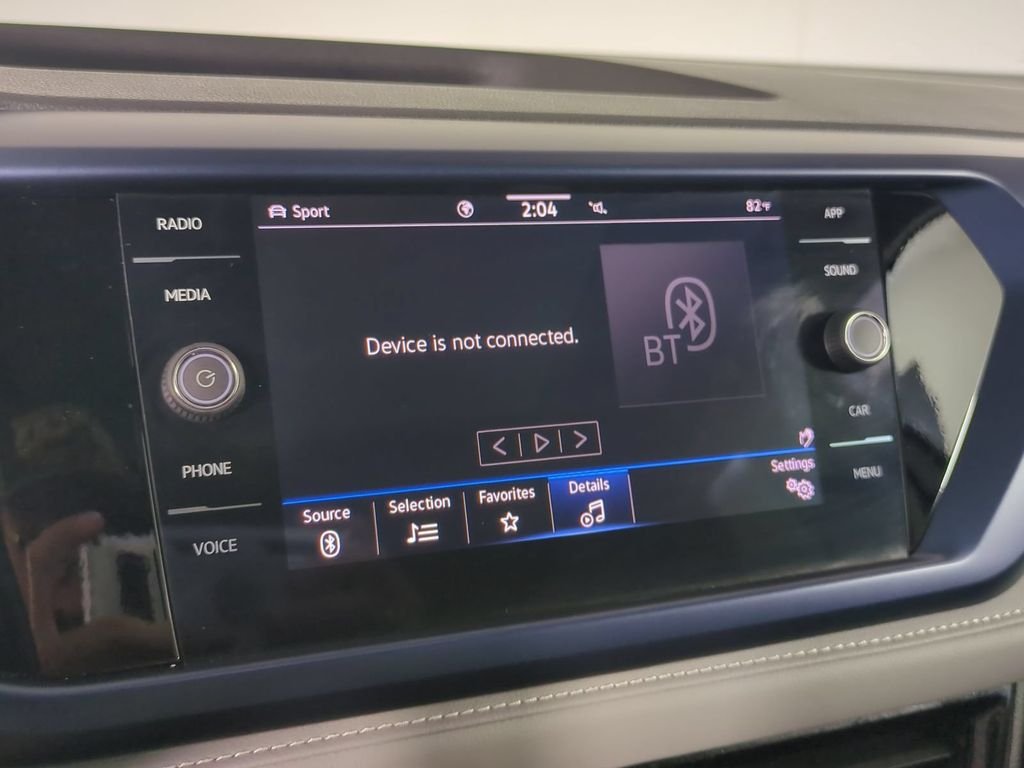 2024 Volkswagen Taos SE - Photo 32