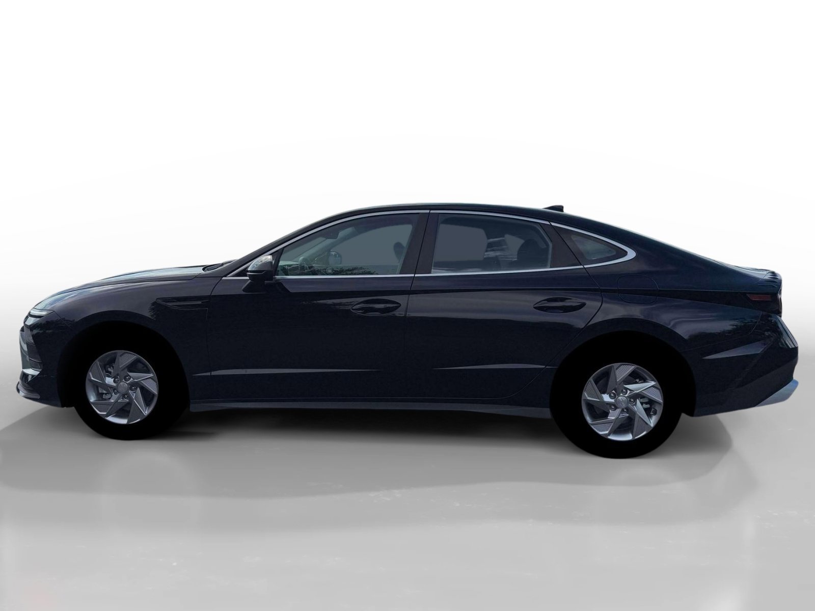 New 2026 Abyss Black Hyundai SE image 3
