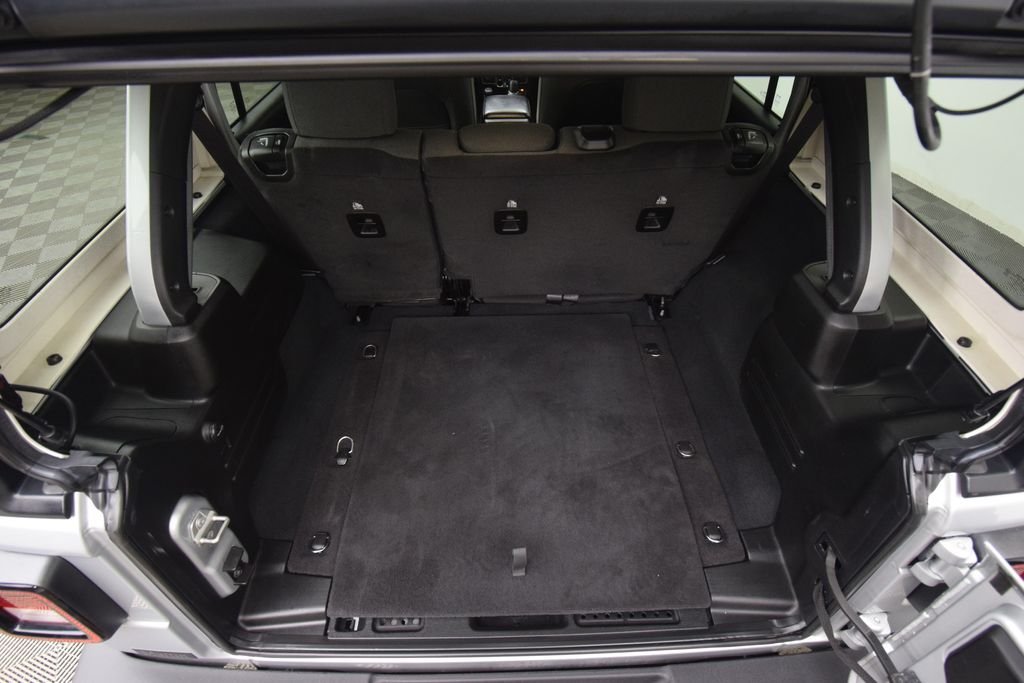 Used 2024 Silver Zynith Clearcoat Jeep Sport S image 28