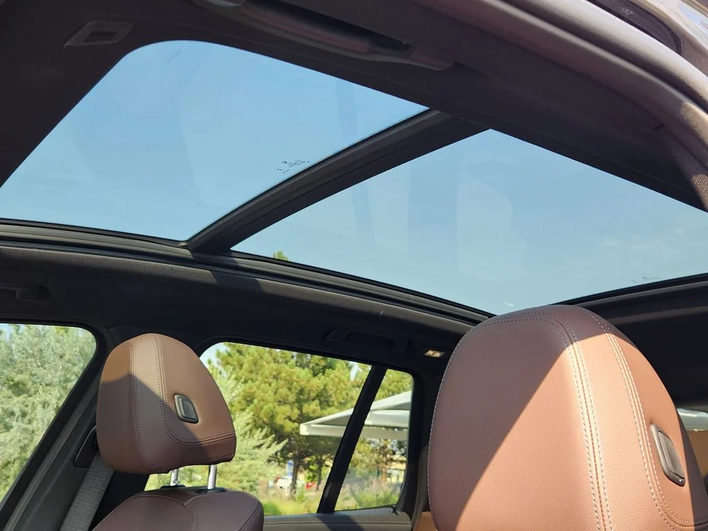 Used 2024 Dark Graphite Metallic BMW M40i image 31