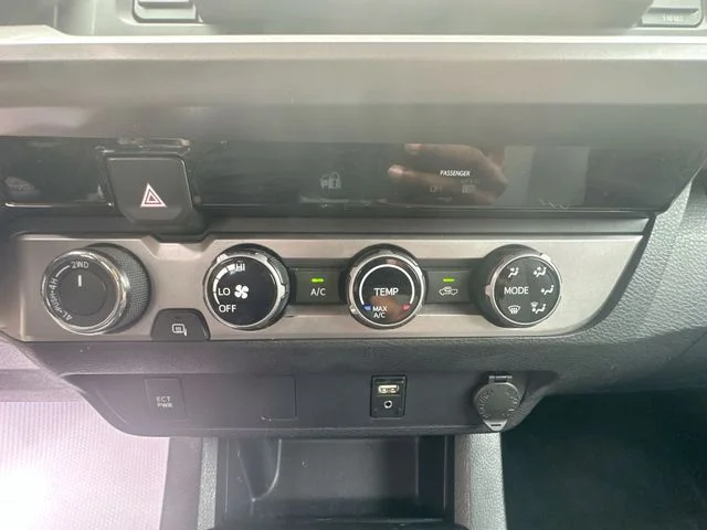 Used 2017 Red Toyota SR5 image 20