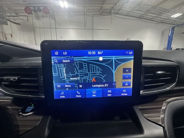 Used 2020 Silver Metallic Ford Limited image 24