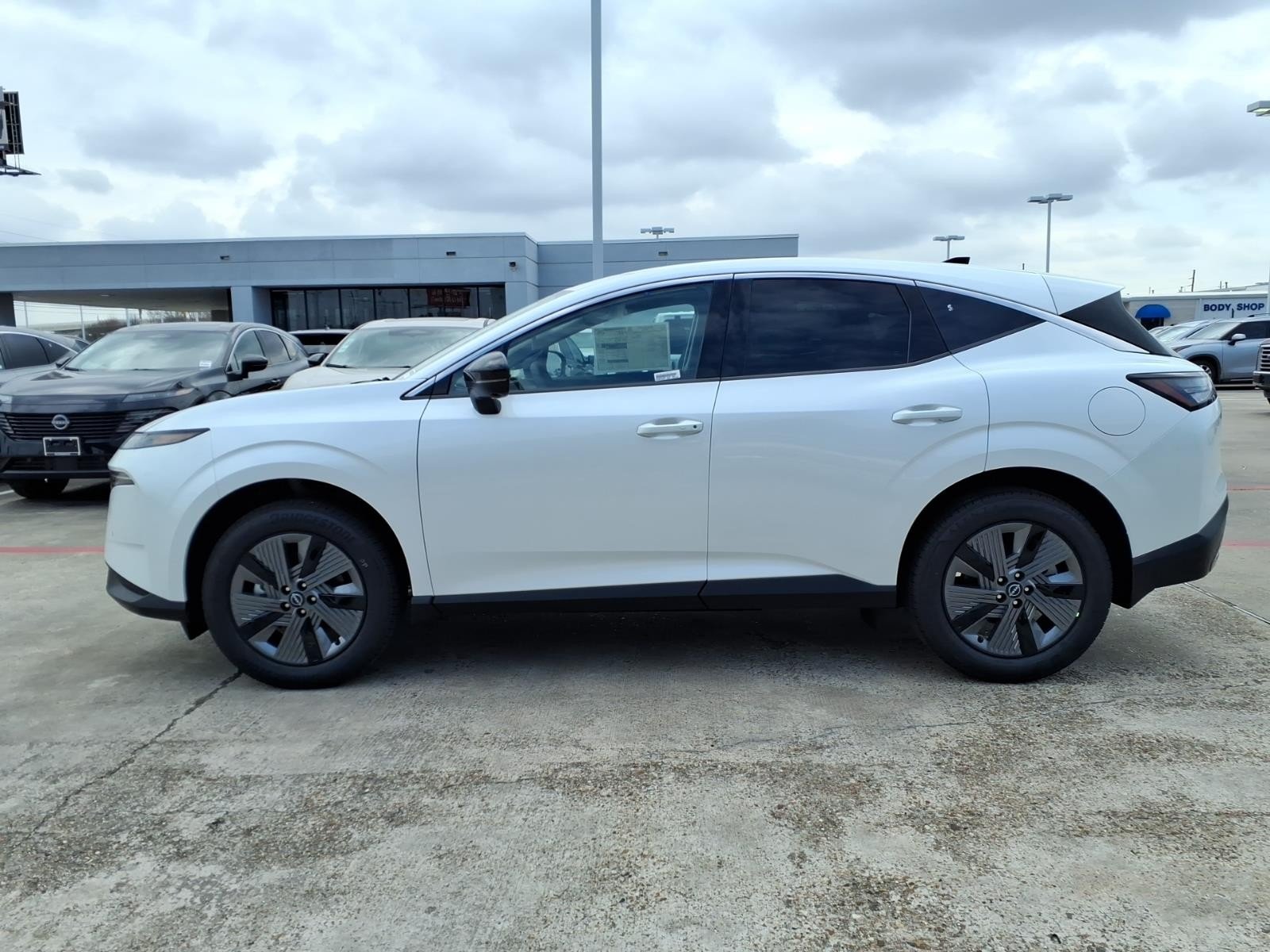 2026 Nissan Murano SL White at Robbins Nissan