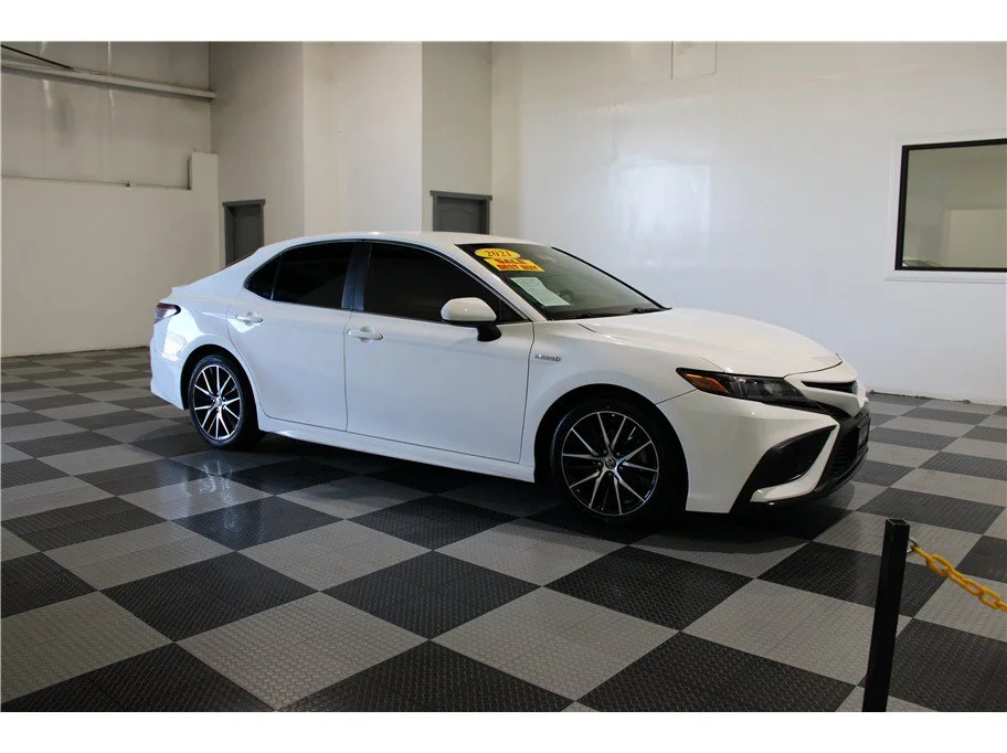 Used 2021 White Toyota Hybrid SE image 1