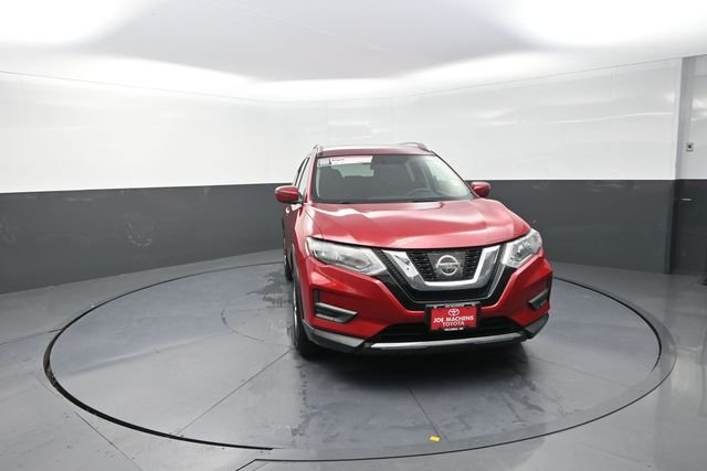 Used 2017 Red Nissan SV image 28