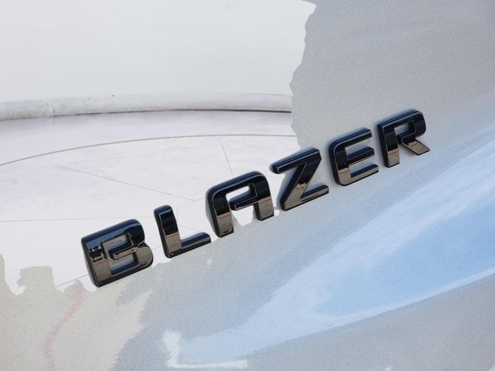 2023 Chevrolet Blazer photo 12 of 34