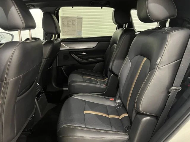 Used 2024 White Mazda Premium Plus image 20
