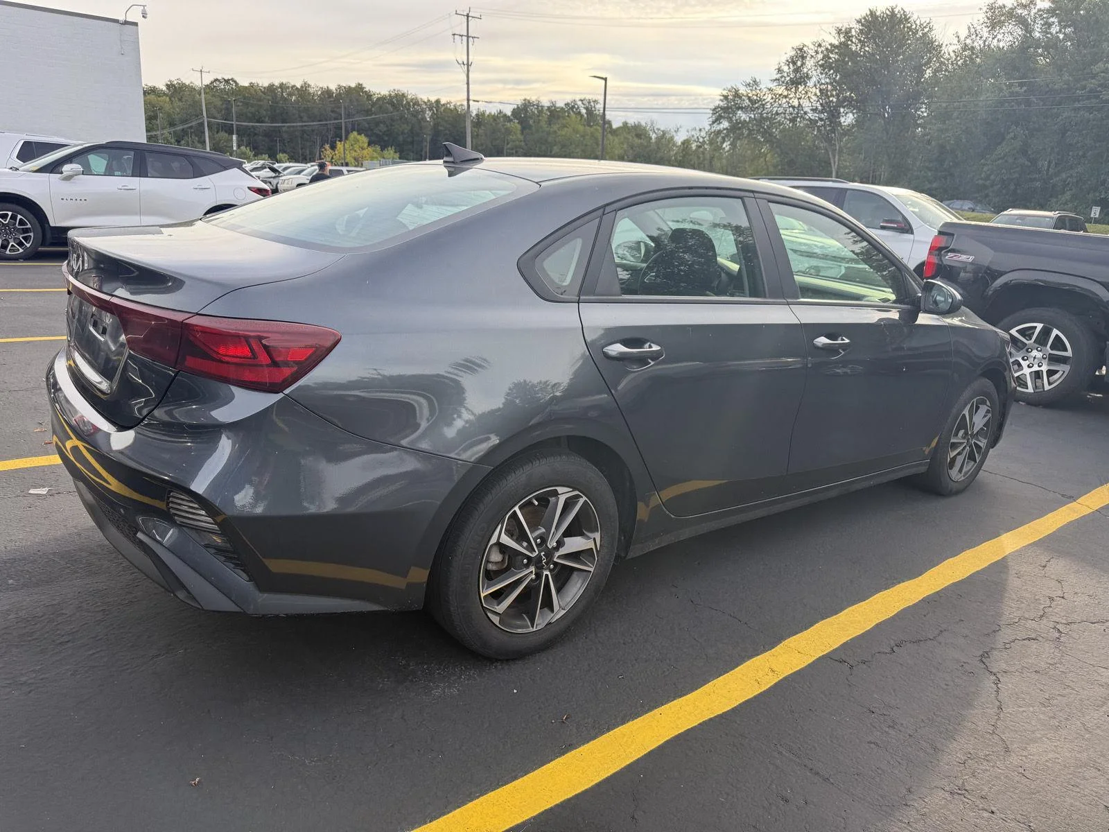 Used 2024 Gy Kia LXS image 4