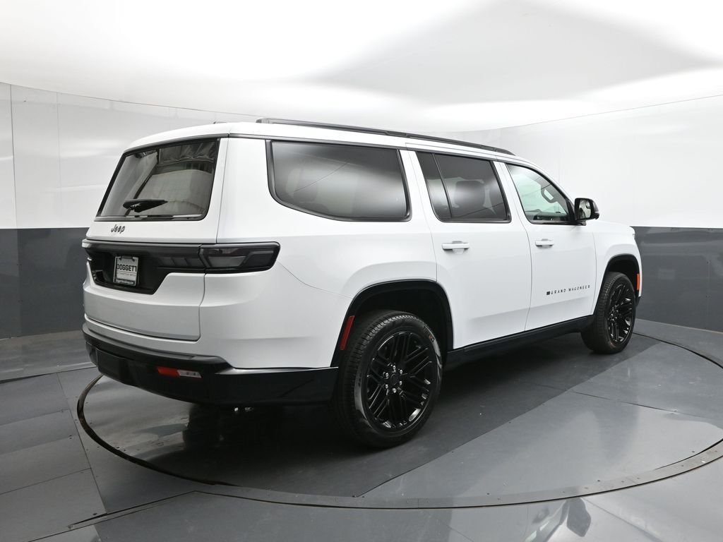 New 2026 Bright White Clear-Coat Exterior Paint Jeep Limited Reserve image 8