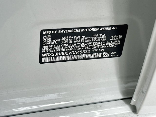 New 2027 White BMW 50 xDrive image 25