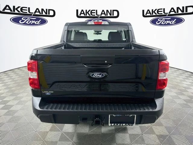 New 2026 Black Ford XLT image 4