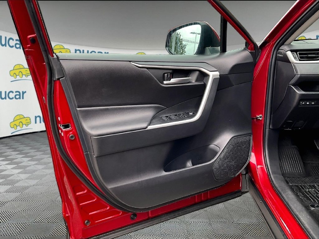 Used 2024 Red Toyota XLE image 9