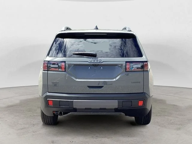 New 2026 Sting-Gray Clearcoat Jeep LAREDO 4X4 image 5