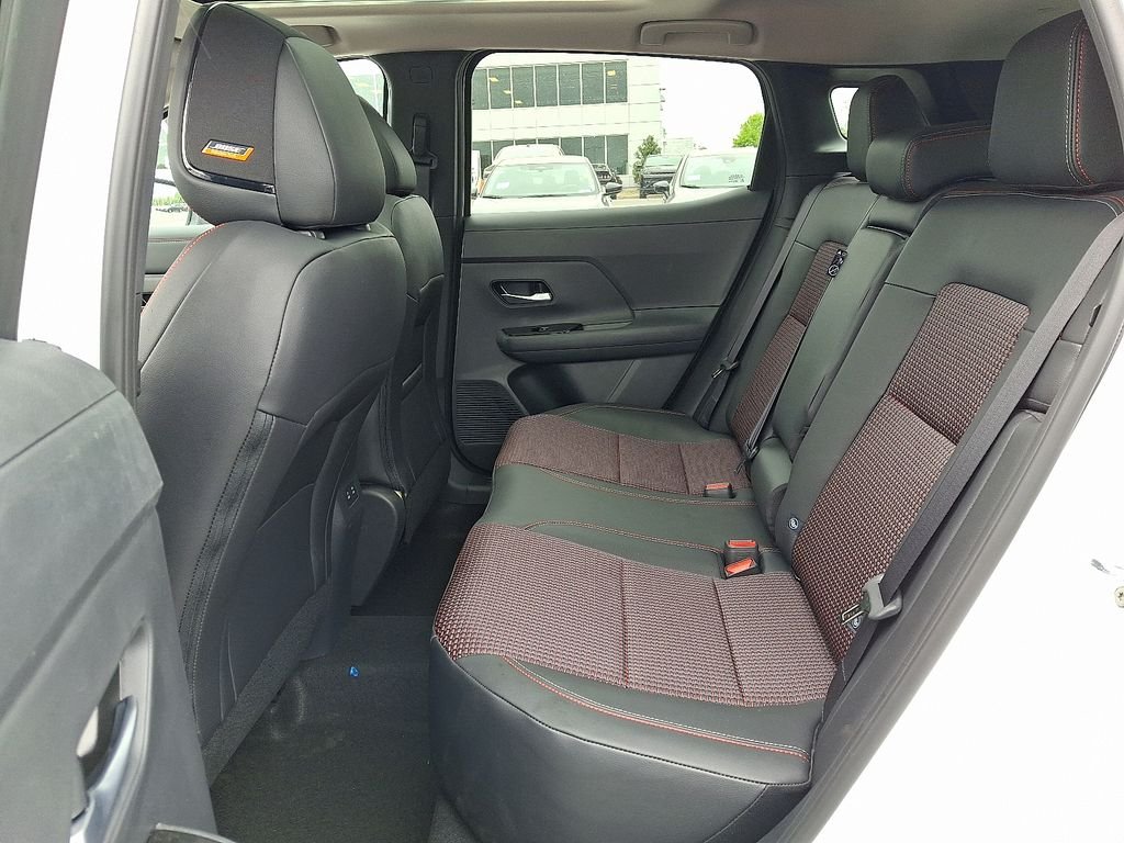 New 2026 Aspen White TriCoat Nissan SR image 6