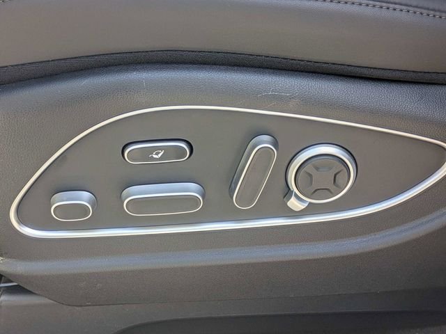 Used 2026 White Hyundai Calligraphy image 21