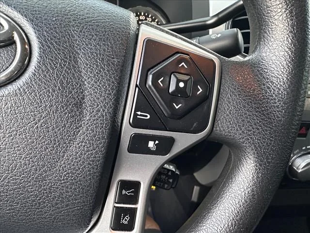 Used 2020 Gray Toyota SR5 image 27