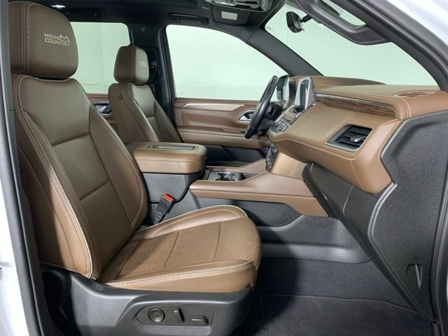 Used 2022 White Chevrolet High Country image 20