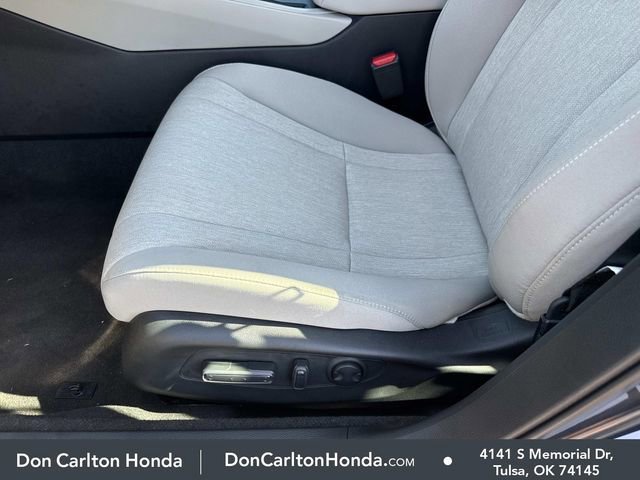 Certified Used 2025 Meteorite Gray Metallic Honda 1.5T SE image 37
