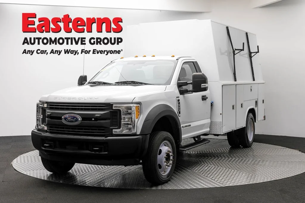Used 2017 White Ford XL image 1