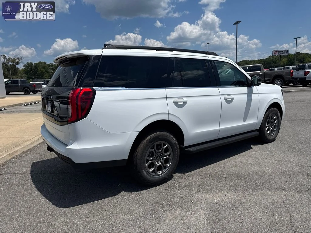 New 2026 Oxford White Ford Active image 7