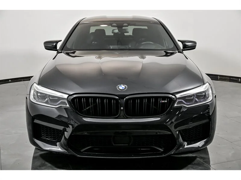 Used 2019 Black Sapphire Metallic BMW Competition image 4