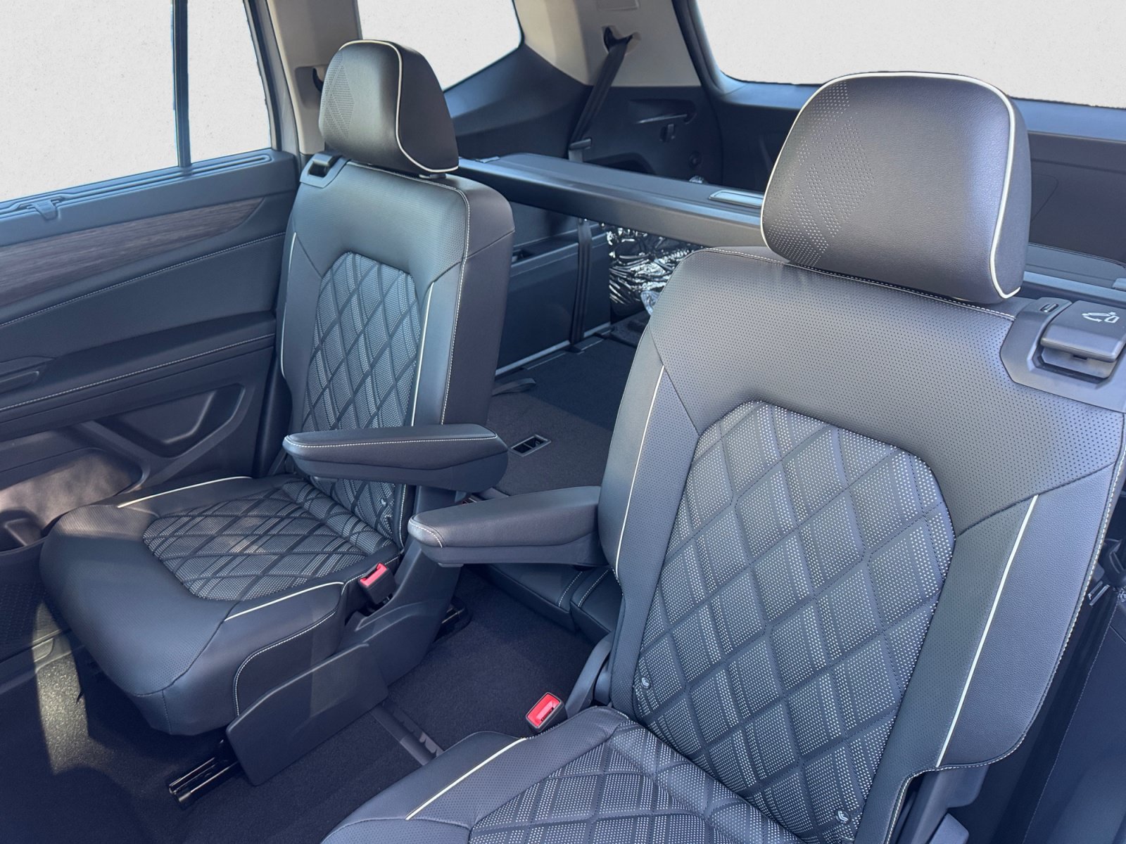 New 2026 Silver Volkswagen 2.0T SEL Premium R-Line image 13