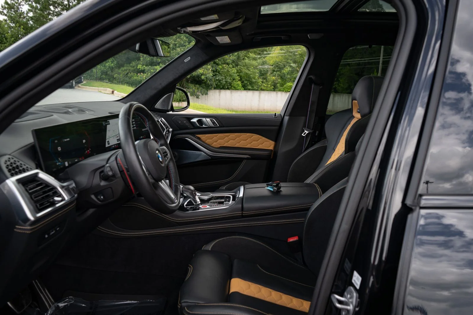 Used 2026 Black BMW Competition image 29