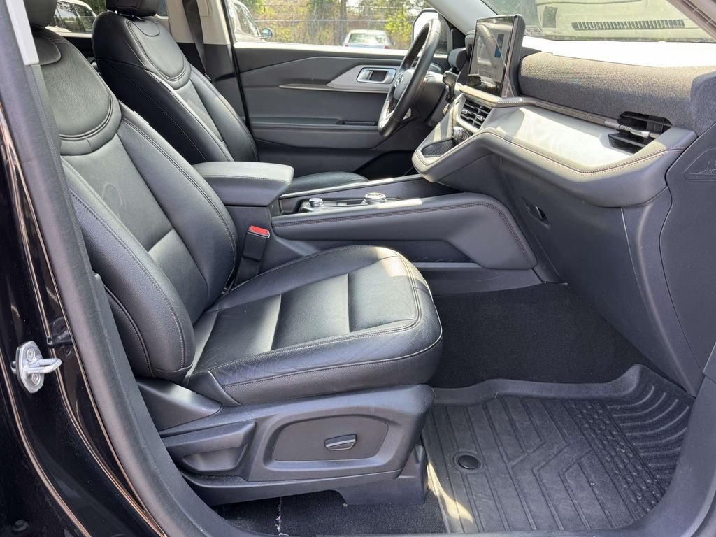 2025 Ford Explorer Active - Photo 14