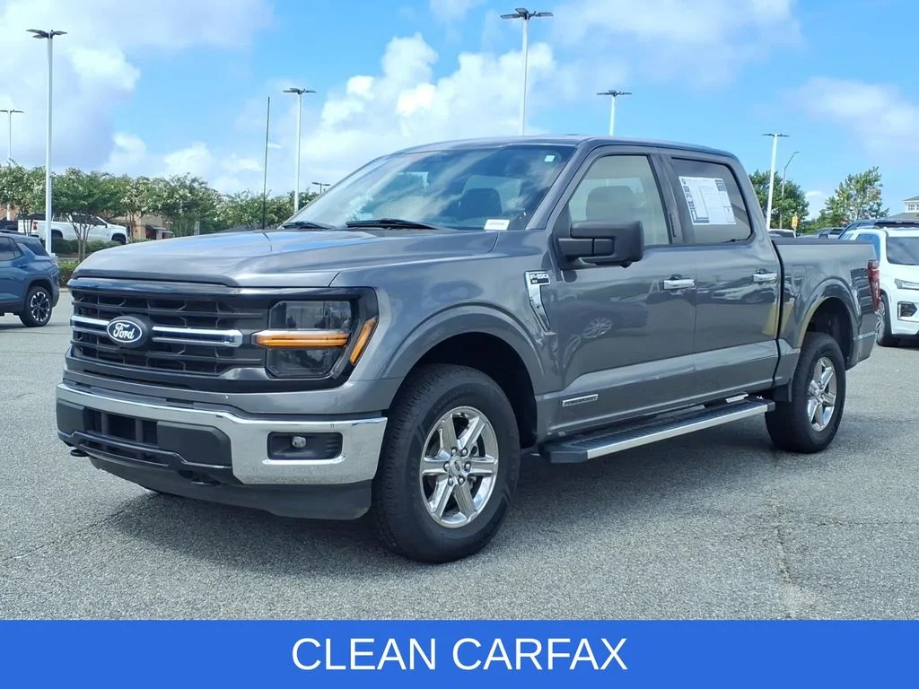 Used 2024 Gray Ford XLT image 3